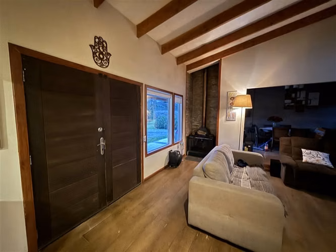 Parcela con hermosa casa en arriendo en Puerto Varas 3D/2B