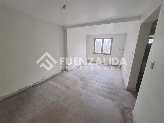 Grange Scholl Casa en venta de 4 dorm. en La Reina