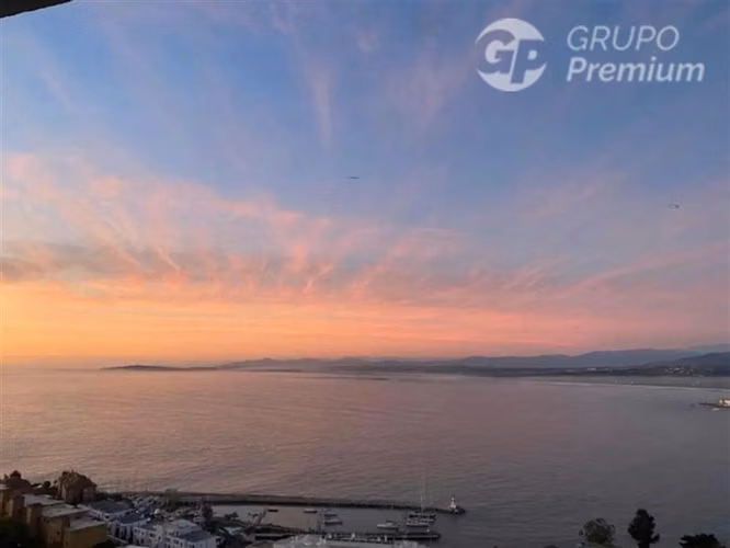 Amplio departamento con VISTA AL MAR de 3D2B en concon
