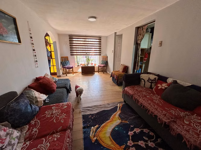 Vendo Hermosa casa 5D+4B cerca de estación Elisa Correa, Pte Alto