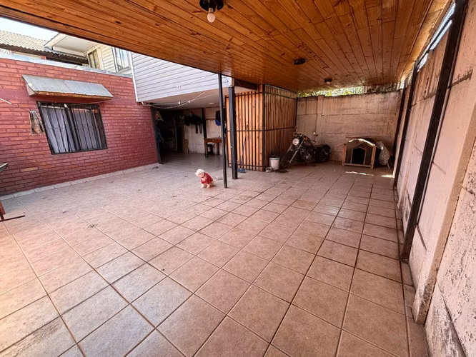 Vendo Hermosa casa 5D+4B cerca de estación Elisa Correa, Pte Alto