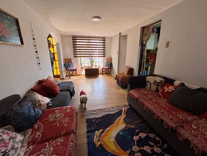 Vendo Hermosa casa 5D+4B cerca de estación Elisa Correa, Pte Alto