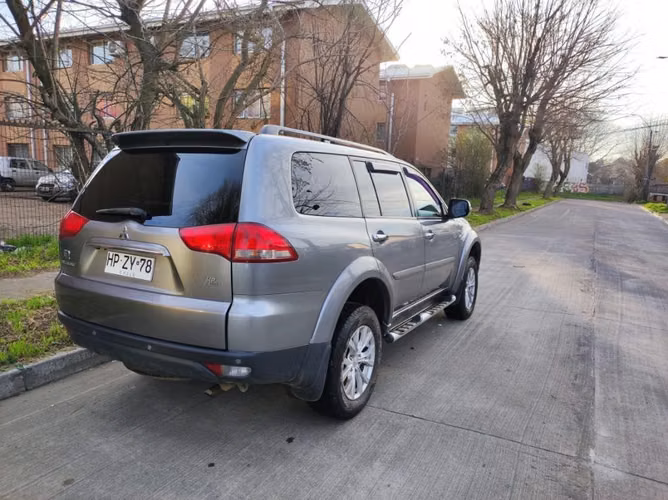 Mitsubishi Montero HP 2016