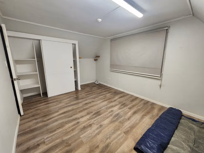 Venta de Propiedad Habitacional y Comercial en Belloto 2000