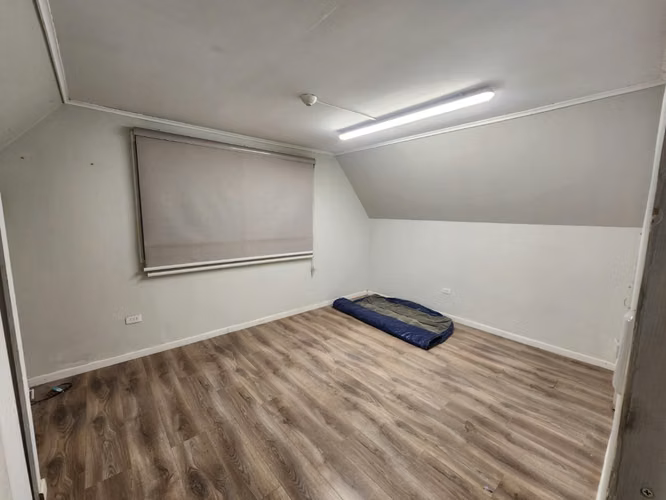 Venta de Propiedad Habitacional y Comercial en Belloto 2000