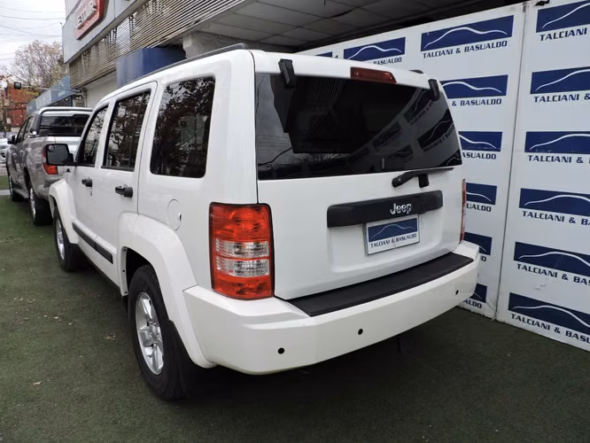 JEEP LIBERTY SPORT 3.7 2010