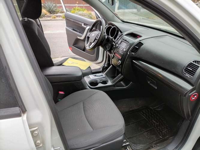KIA SORENTO 2.4 AUT 2012 - Imagen 17