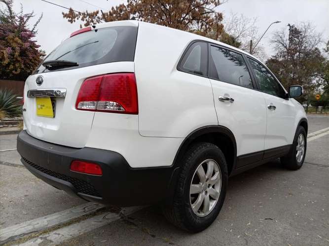 KIA SORENTO 2.4 AUT 2012 - Imagen 4