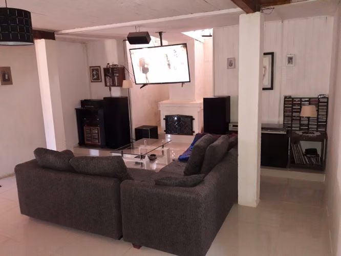 Vendo casa en Las Garzas, Marchugue