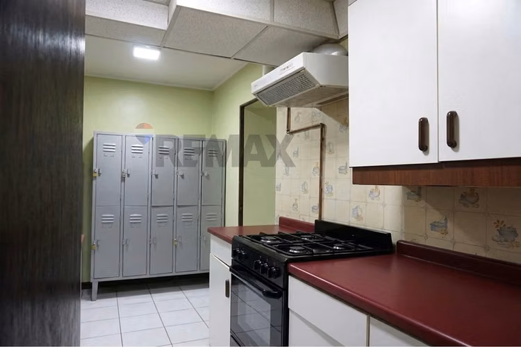 Casa comercial 5 privados, 4 estac. ñuñoa