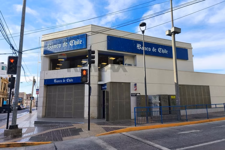 193 m² en 2 plantas para hacer crecer tu empresa