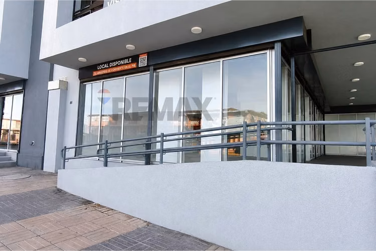 Local nuevo estratégico en avenida varela