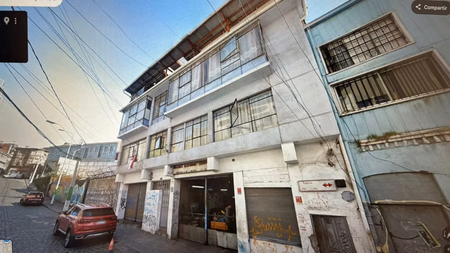 OPORTUNIDAD INVERSIONISTAS, VENTA EDIFICIO 6 DPTOS 2 LOCALES
