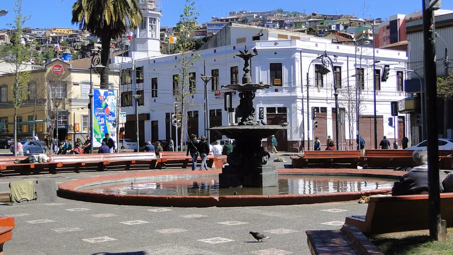 OPORTUNIDAD INVERSIONISTAS, VENTA EDIFICIO 6 DPTOS 2 LOCALES