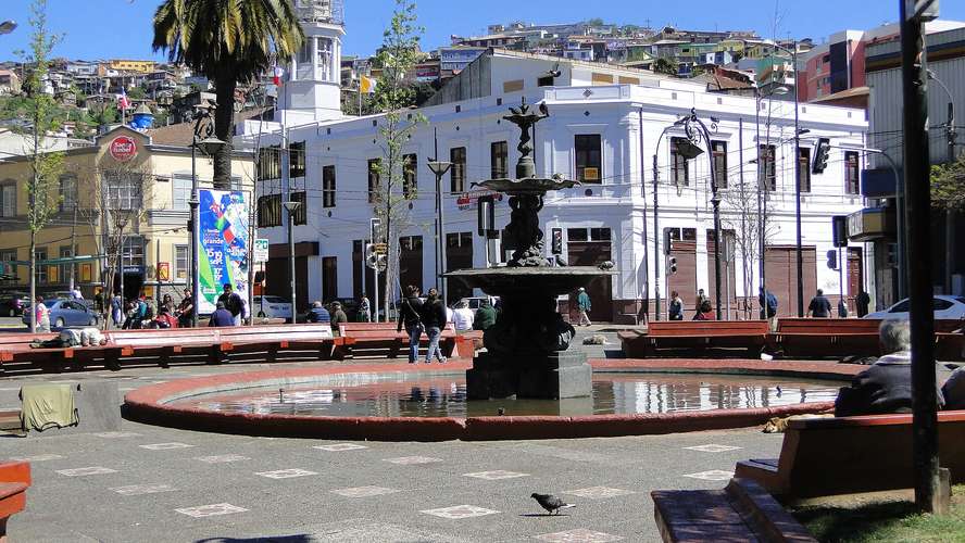 VENTA EDIFICIO 6 DPTOS MAS 2 LOCALES GRAN INVERSIÓN