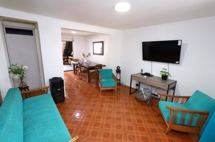 VENTA CASA EN BARRIO LOS MUSICOS, SAN JOAQUIN - Imagen 3