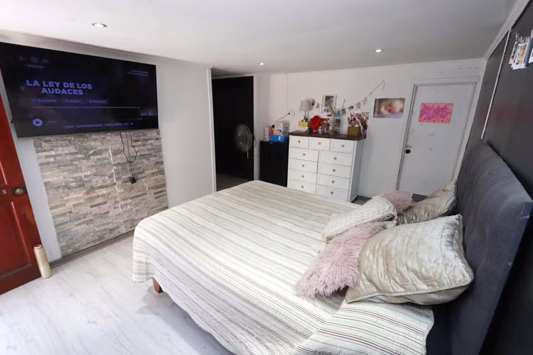 VENTA CASA EN VILLA LOS MUSICOS, SAN JOAQUIN, OPORTUNIDAD