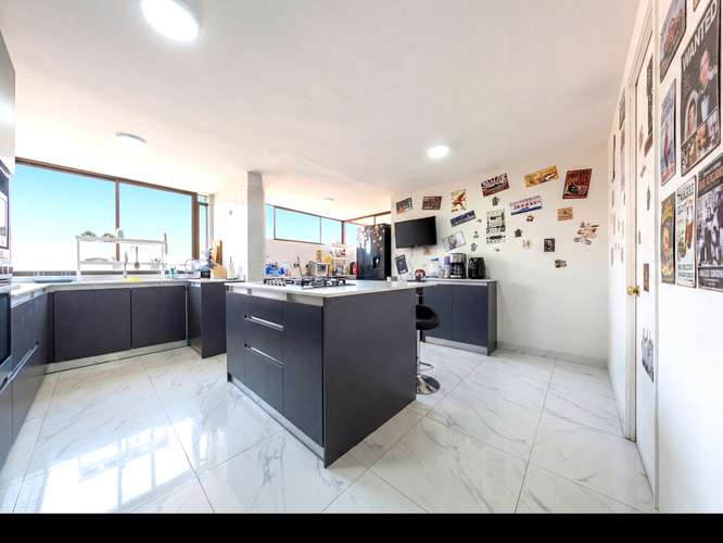 OPORTUNIDAD CERRO COLORADO 145M2  TERRAZA 30M2 3D 4B - Imagen 3