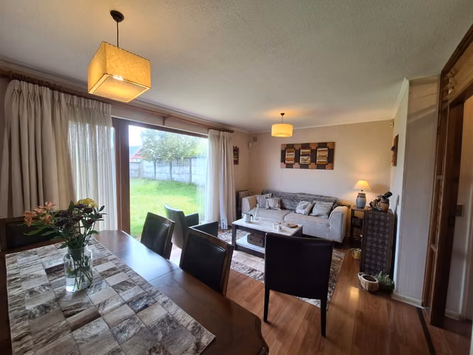 SE VENDE COMODA  CASA EN MIRADOR DE LA BAHIA