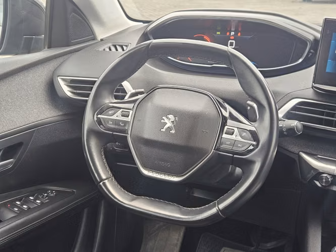 Peugeot 3008 Allure Pack Thp 165 At 1.6 2021