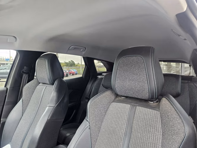 Peugeot 3008 Allure Pack Thp 165 At 1.6 2021
