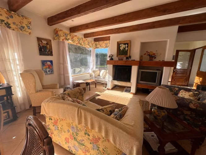 Casa en venta de 4 dorm. en Santo Domingo
