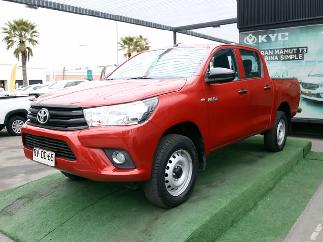 TOYOTA HILUX 2022