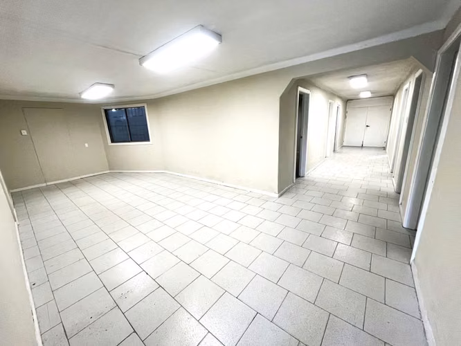 Se Arrienda Propiedad Comercial Oficinas, Almacenaje Y Bodegaje
