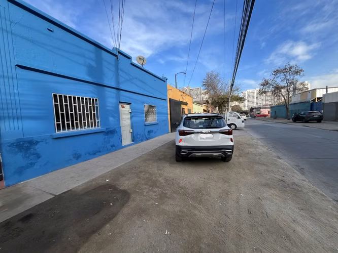 Se Arrienda Propiedad Comercial Oficinas, Almacenaje Y Bodegaje