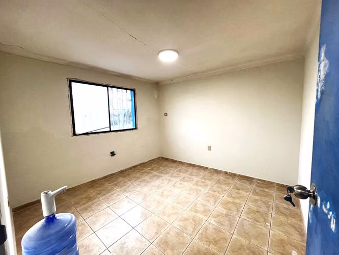 Se Arrienda Propiedad Comercial Oficinas, Almacenaje Y Bodegaje