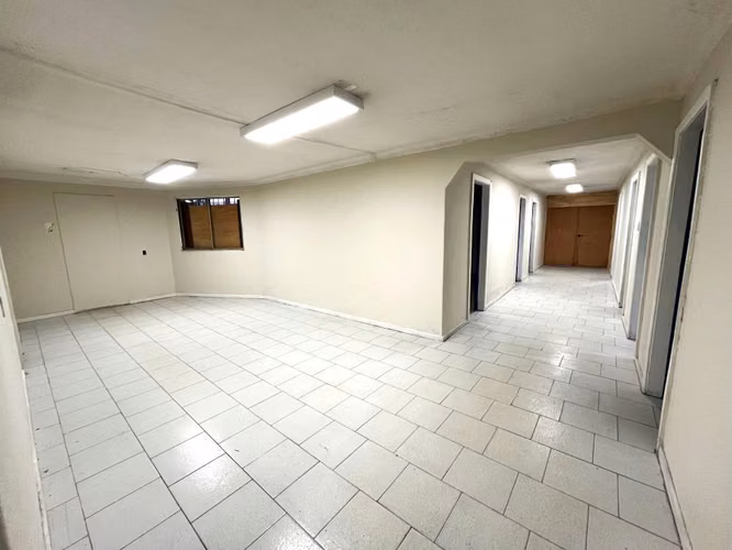 Se Arrienda Propiedad Comercial Oficinas, Almacenaje Y Bodegaje