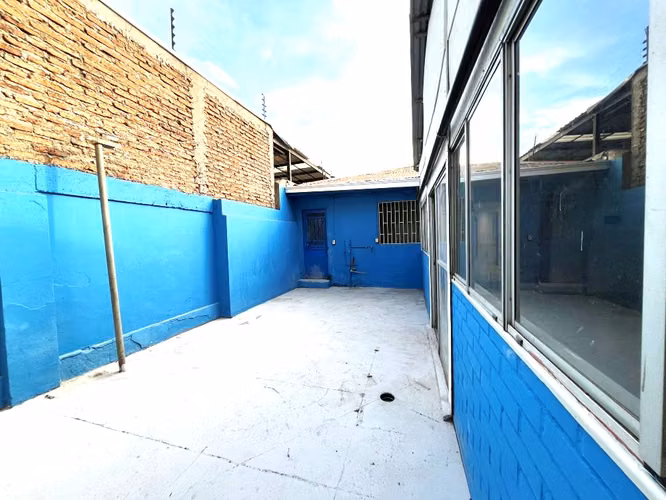 Se Arrienda Propiedad Comercial Oficinas, Almacenaje Y Bodegaje