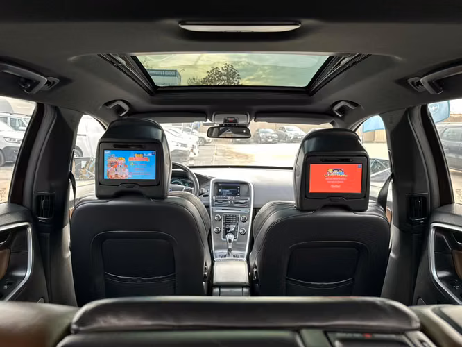VOLVO XC60 2.0 T5 PLUS AUT LIMITED 2015