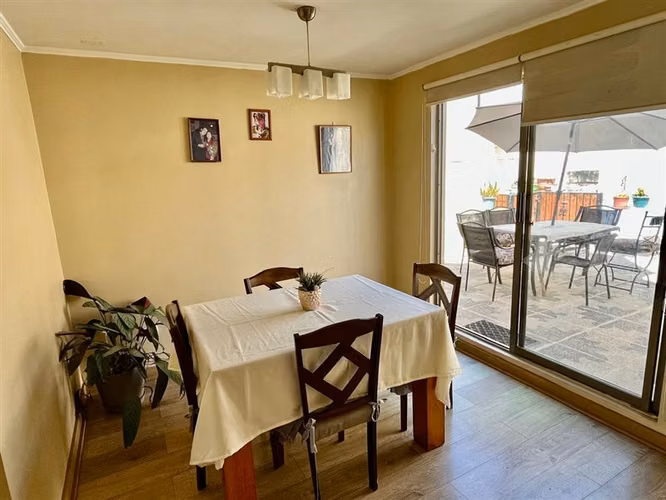 Casa en venta de 3D. 3B. 2E en Peña Blanca