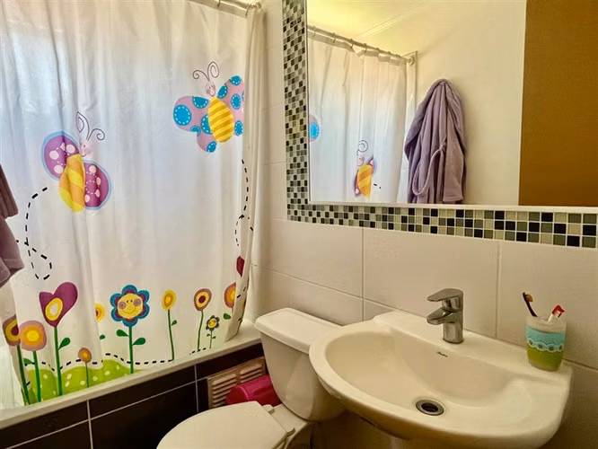 Casa en venta de 3D. 3B. 2E en Peña Blanca
