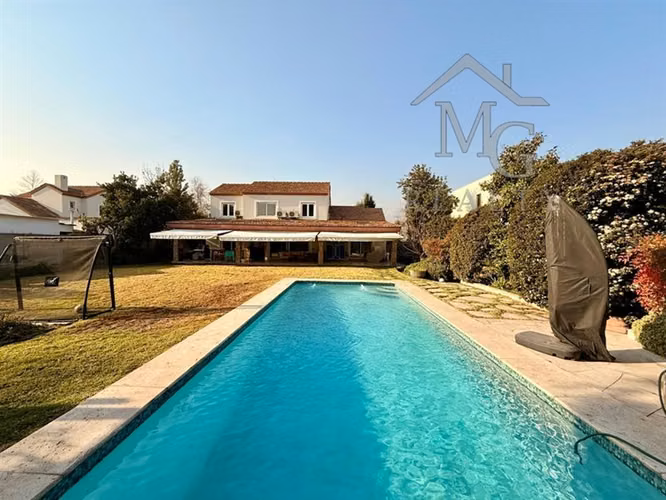Casa en venta de 5 dorm. en Piedra Roja Colina - Imagen 2