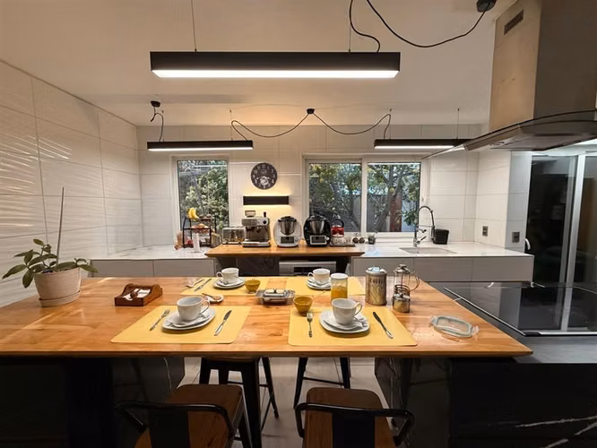Casa en venta de 5 dorm. en Piedra Roja Colina