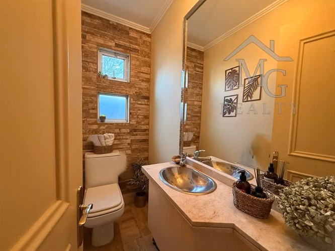 Casa en venta de 5 dorm. en Piedra Roja Colina - Imagen 11