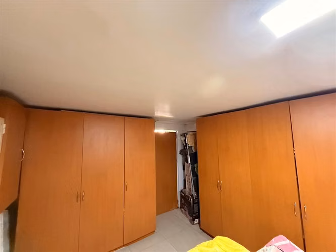 Casa en venta de 5 dorm. en Piedra Roja Colina