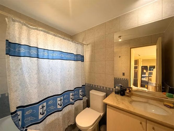 Casa en venta de 5 dorm. en Piedra Roja Colina