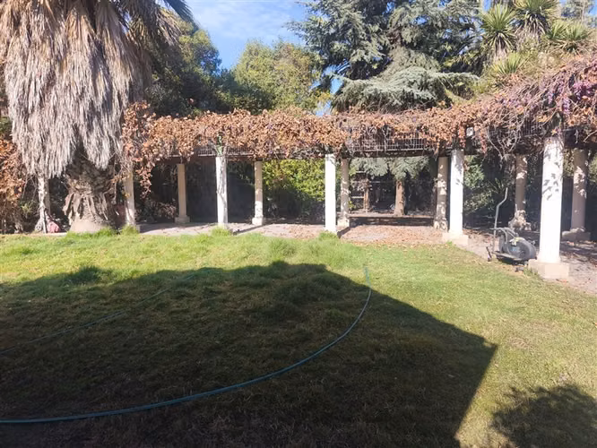 Casa en arriendo de 6 dorm. en Lampa