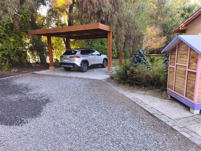 Casa en arriendo de 6 dorm. en Lampa