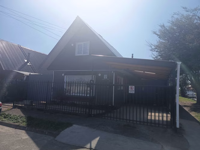 Casa Amplia con Excelente Conectividad (175873)