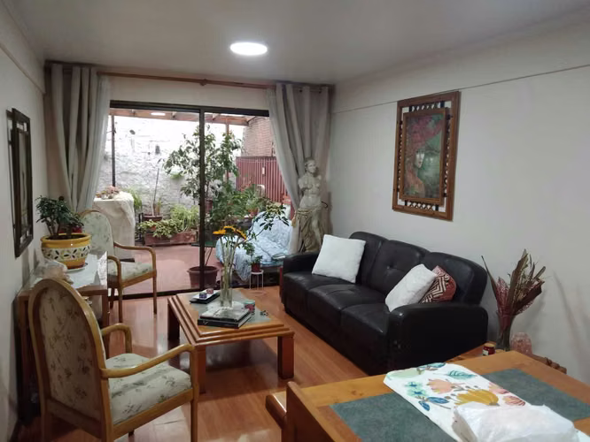 Casa de tres pisos en tranquilo sector de Ñuñoa (175864) - Imagen 14
