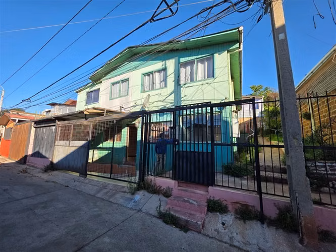 Casa en venta de 3D 1B. en Valparaíso