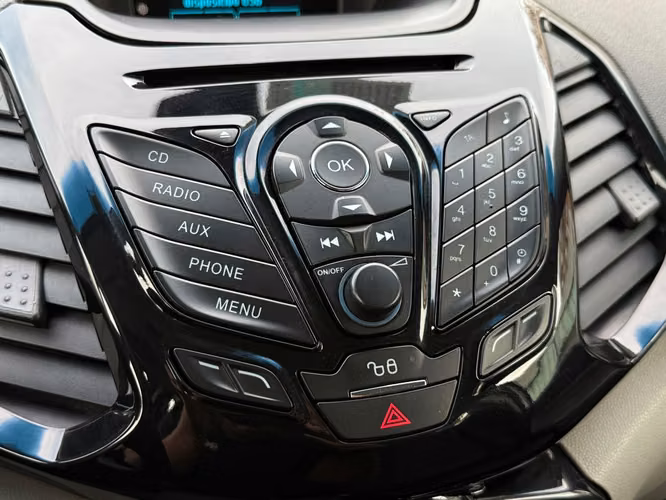 FORD ECOSPORT  2016