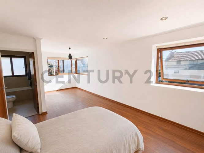Arriendo Casa con piscina en Bosques de Montemar