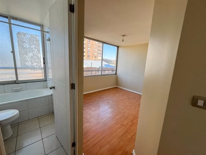 DEPARTAMENTO Se vende departamento 3 dormitorios con 1 estacionamiento y 1 bodega