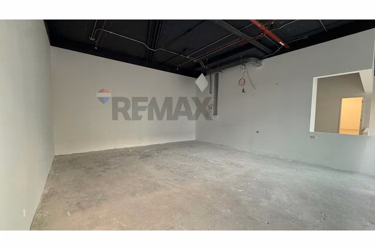 Local comercial en ubicación estratégica