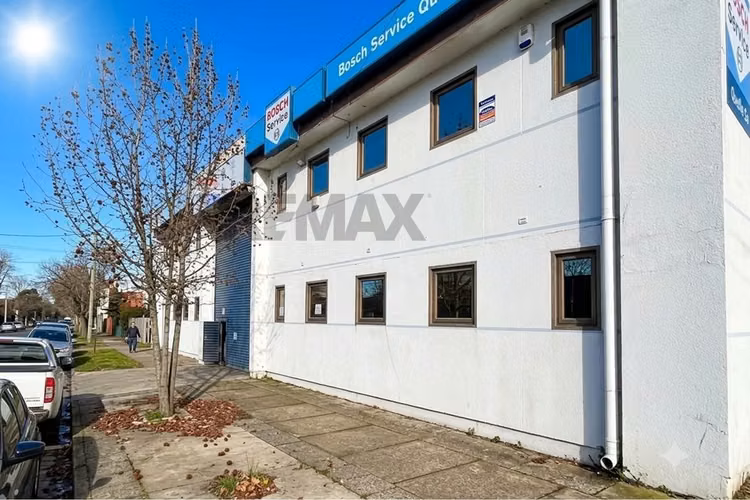 Se vende bodega/ local con oficinas talca